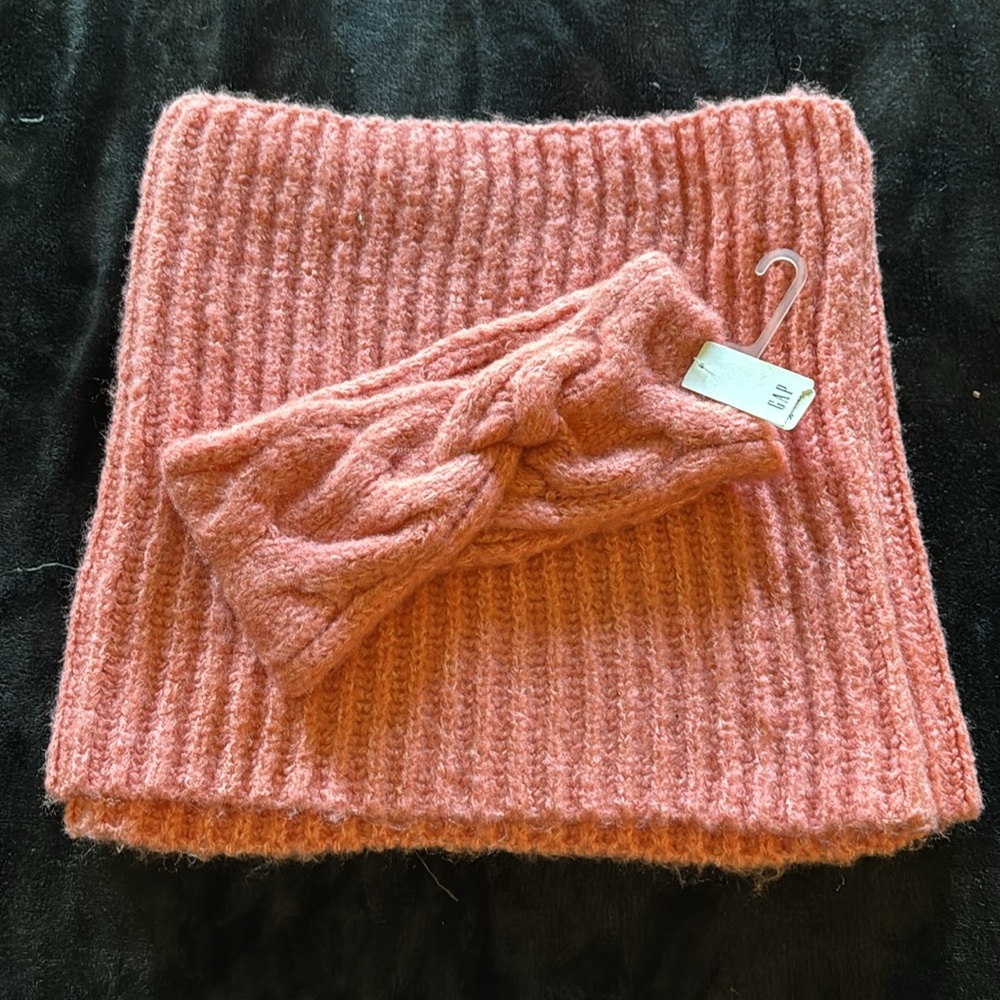 GAP Soft Knit infinity scarf with head band